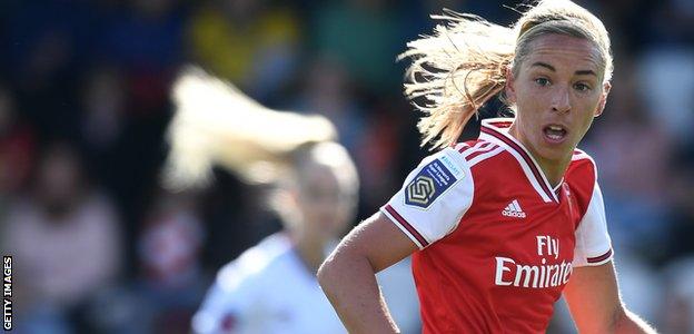 Jordan Nobbs in action for Arsenal