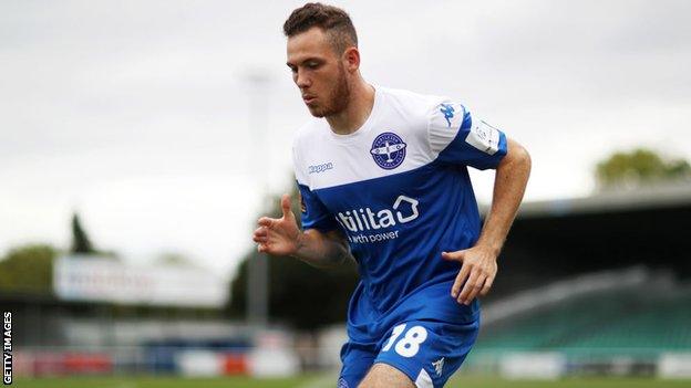 Ben House has signed for Lincoln from Eastleigh.