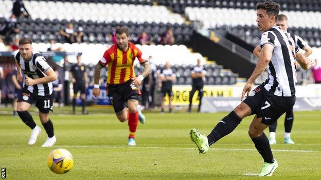 Jamie McGrath scores a penalty