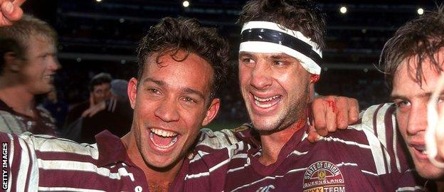 Queensland celebrate 1995 State of Origin success