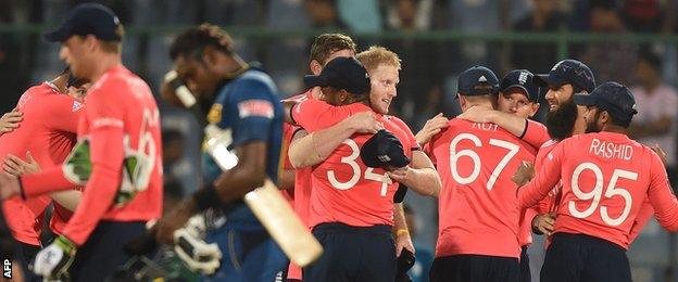 England celebrate beating Sri Lanka