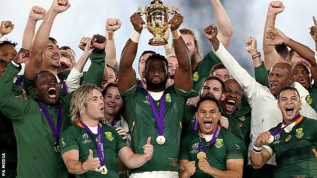 Kolisi lifts the World Cup