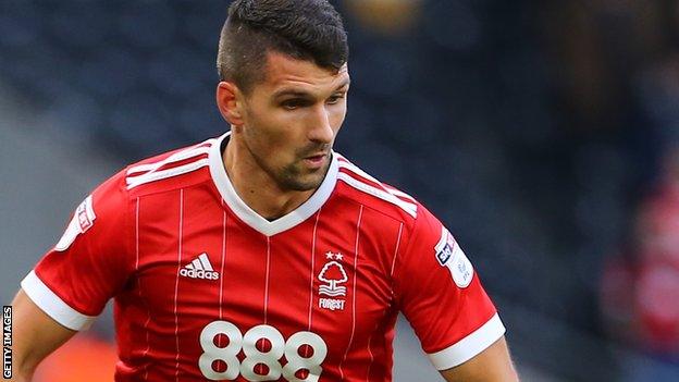 Eric Lichaj in action for Nottingham Forest