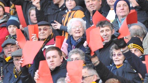 Hull City fans protest