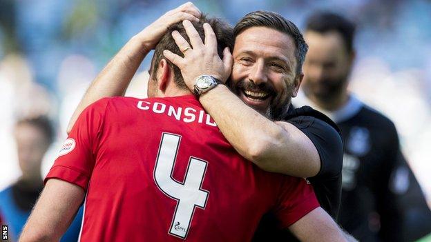 Aberdeen defender Andrew Considine and manager Derek McInnes