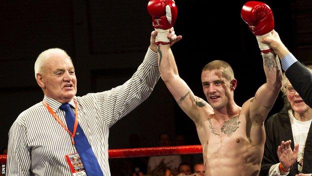 Alex Morrison, Ricky Burns