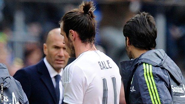 Gareth Bale leaves the field injured during Real Madrid's win against Sporting Gijon in January 2016