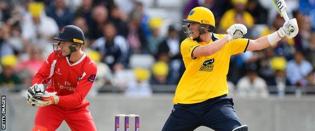 Adam Hose batting for Birmingham Bears