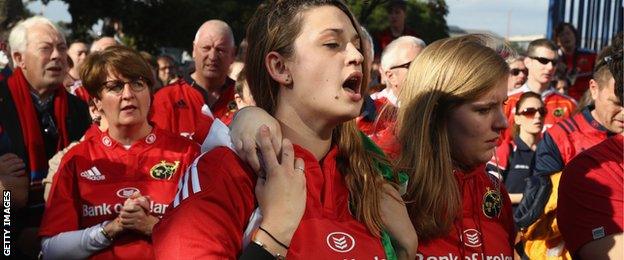 Munster fans gather in Paris