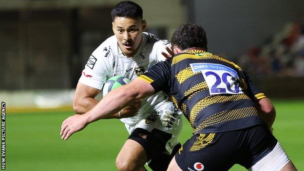 Sio Tomkinson featured in the pre-season defeats against Bath and Wasps