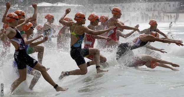 Triathlon swimming