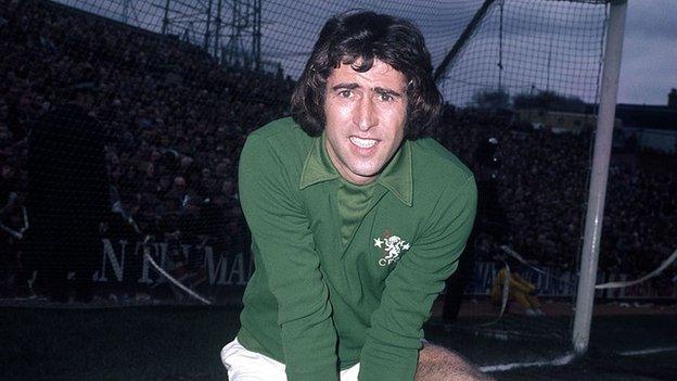 Former Chelsea goalkeeper Peter Bonetti