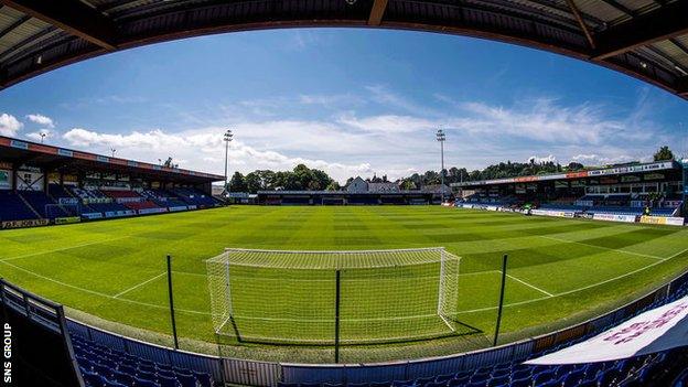 Scottish football is facing an indefinite closure during the coronavirus outbreak