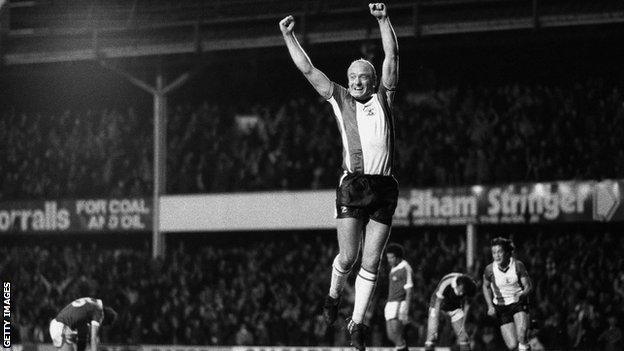 David Armstrong jumps for joy in celebration after scoring a late winner for Southampton against Manchester United