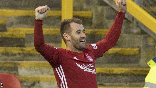 Niall McGinn celebrates scoring against Kilmarnock