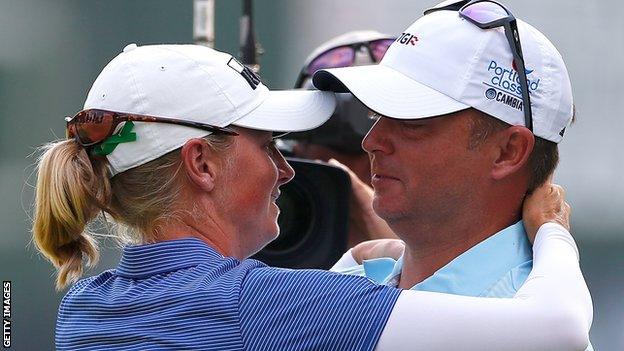 Stacy Lewis hugs Gerrod Chadwell