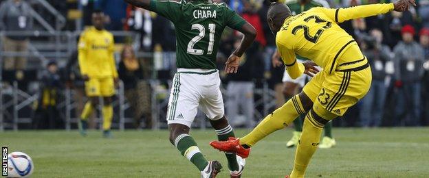 Kei Kamara scores for Columbus Crew against Portland Timbers in the MLS Cup final