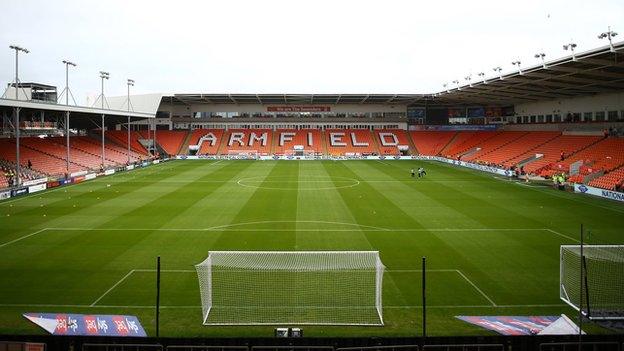 Blackpool's Championship home game with Coventry at Bloomfield Road attracted an attendance of 11,608 fans to see their side lose at home for the second time four days