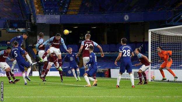 Thiago Silva scores for Chelsea against West Ham