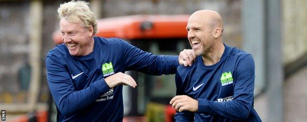 Frank McAvennie and Alex Rae share a joke