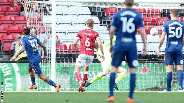 Fraizer Campbell scores Hull City's fifth goal against Bristol City