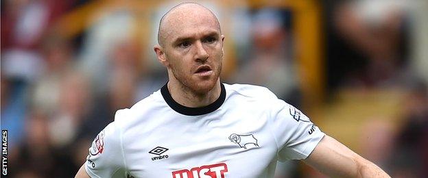 Connor Sammon in action for Derby County