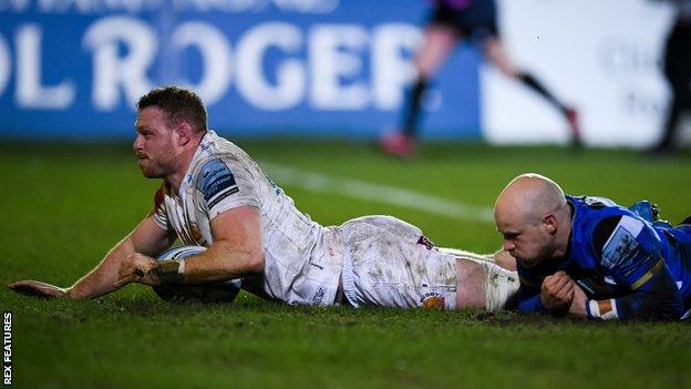 Sam Simmonds scores for Exeter