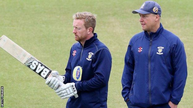 Durham head coach Jon Lewis (right) with Paul Collingwood