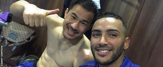 Shinji Okazaki and Danny Simpson pose