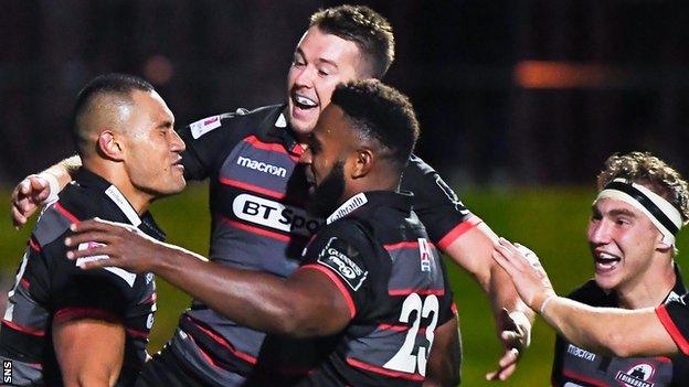 Edinburgh celebrate Robbie Freuan's late try against Dragons