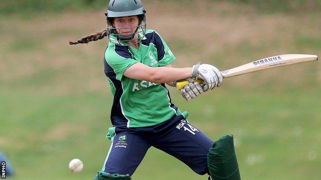 Laura Delaney made 47 from 82 balls as Ireland posted 237 in the Sri Lankan capital