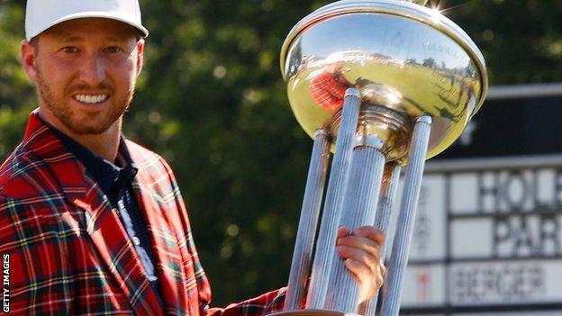 Daniel Berger with trophy