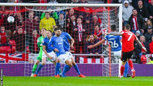 Chris Maguire scores for Sunderland