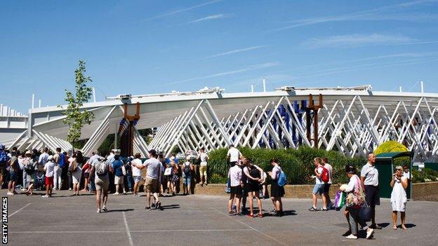 Court One roof trusses