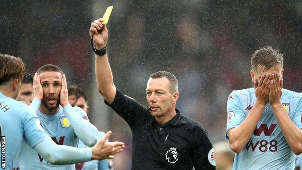 Referee Kevin Friend