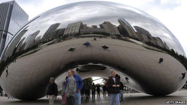 Cloud Gate by Anish Kapoor