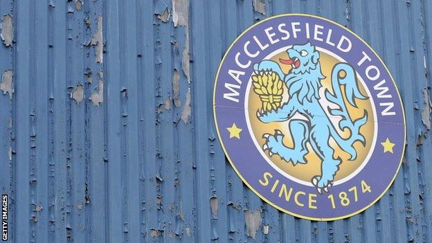 Macclesfield Town crest