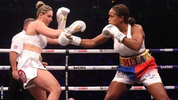 Marie-Eve Dicaire fights Natasha Jonas