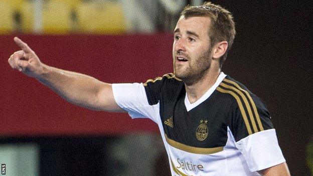 Aberdeen's Niall McGinn celebrates his goal