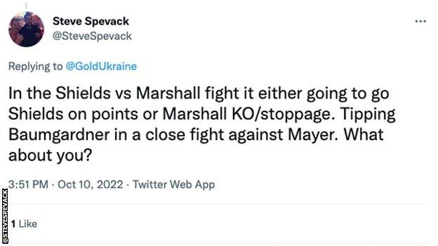 Tweet about Savannah Marshall v Claressa Shields.