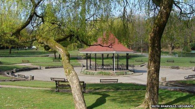 Ynysangharad War Memorial Park, Pontypridd