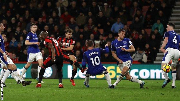 Fraser strikes to complete his first Premier League brace, off Michael Keane's leg