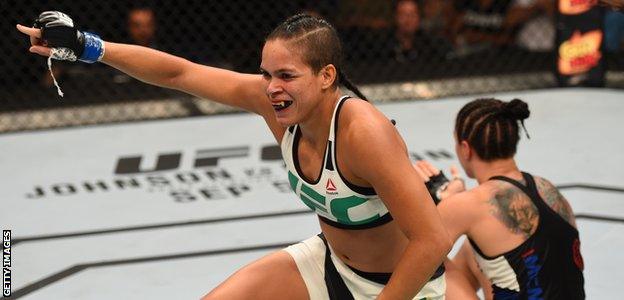 Amanda Nunes beats Sara McMann in 2015