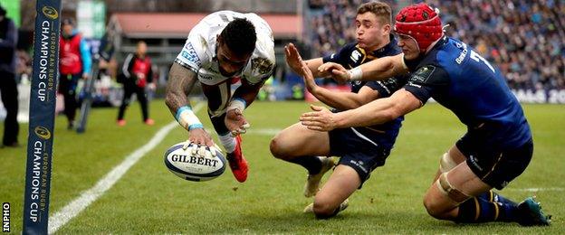 Niko Matawalu dives to score for Glasgow Warriors against Leinser