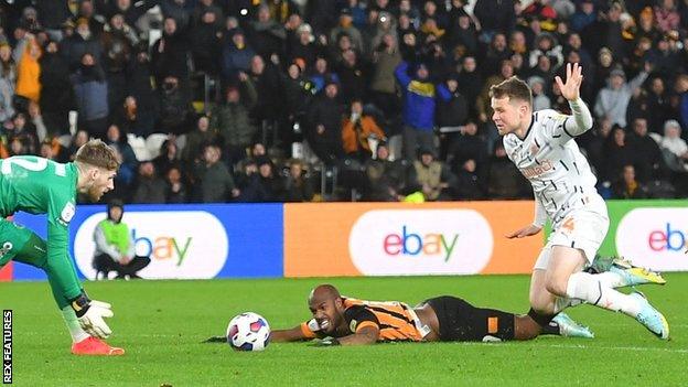 Blackpool's Jordan Thorniley was sent off at Hull