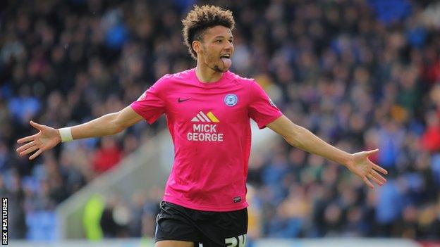 Lee Angol