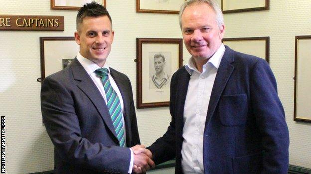 Steven Mullaney with Nottinghamshire director of cricket Mick Newell