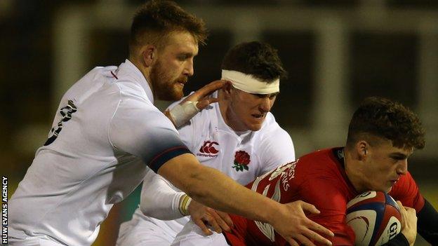 Sam Moore played for England Under-20s v Wales Under-20s in the 2018 Six Nations