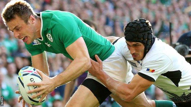 Tommy Bowe scores Ireland's first try against Romania at Wembley