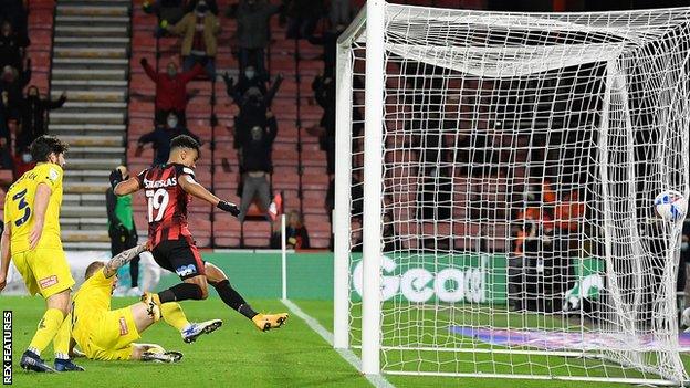 Junior Stanislas scores for Bournemouth